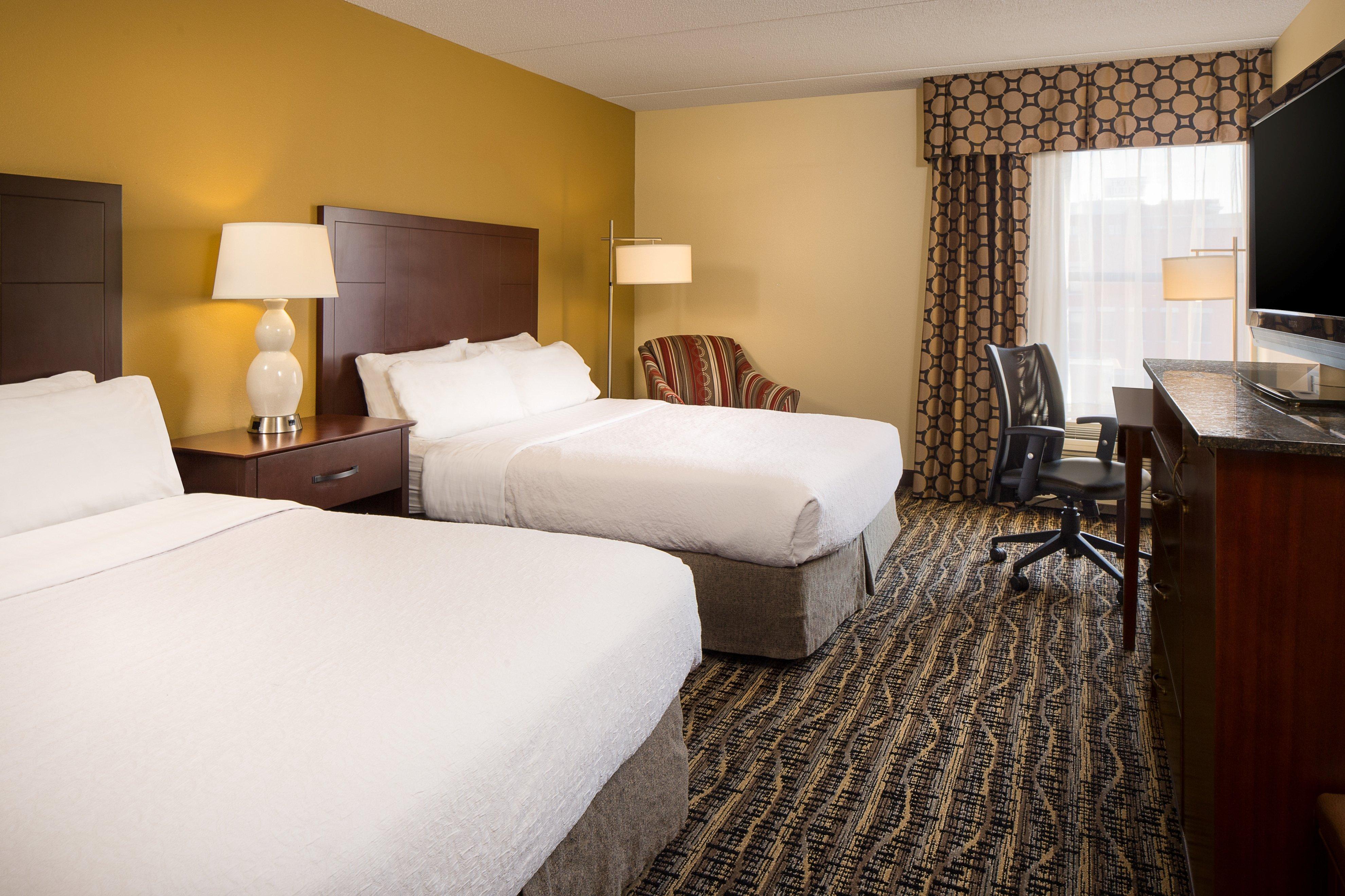 Holiday Inn Dubuque/Galena By Ihg Exterior photo