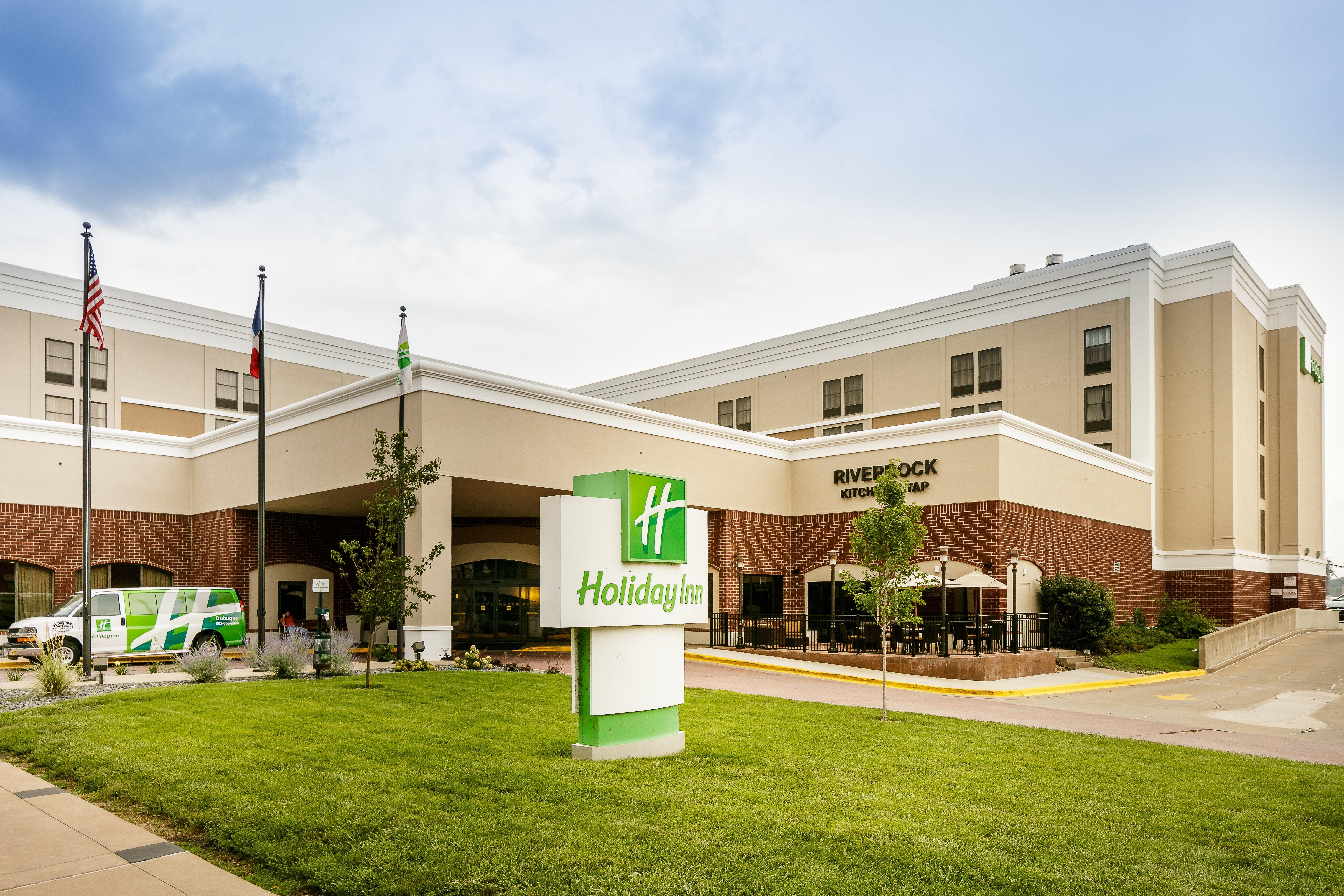 Holiday Inn Dubuque/Galena By Ihg Exterior photo